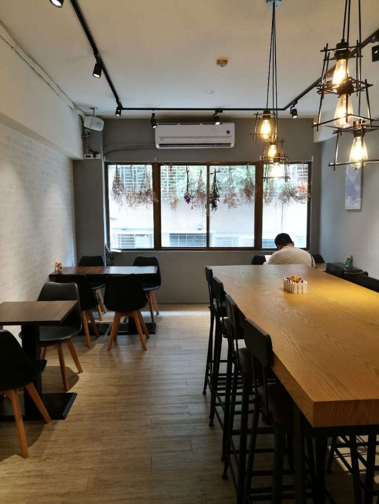 【新莊早午餐】Kara Kara coffee可啦咖啡館，乾燥花咖啡館