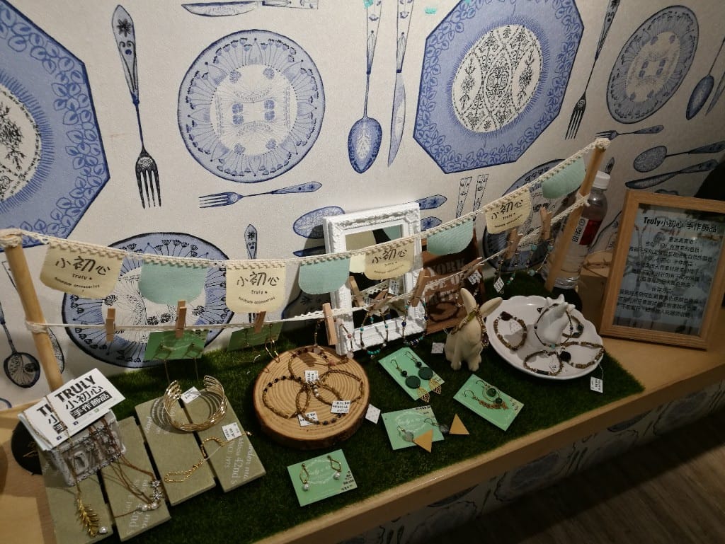 【新莊早午餐】Kara Kara coffee可啦咖啡館，乾燥花咖啡館