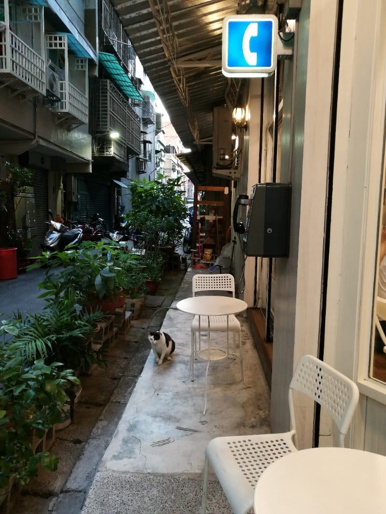 【三重早午餐】初堡，用整片老饕牛排的霸氣漢堡