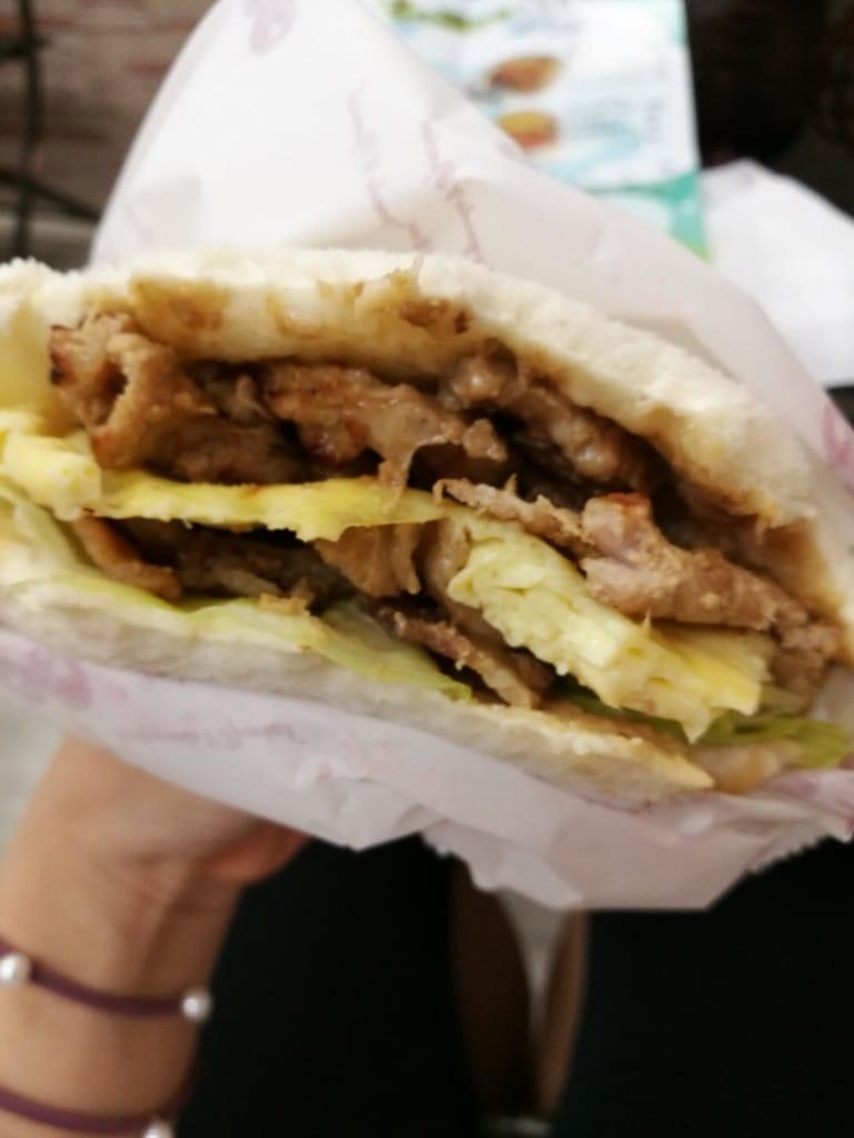【新莊早午餐】九貳一烤肉蛋吐司冷泡茶專賣店,使用每日限量溫體豬肉及自製生鮮蔬果烤肉醬 - 第13張圖 【新莊早午餐】九貳一烤肉蛋吐司冷泡茶專賣店,使用每日限量溫體豬肉及自製生鮮蔬果烤肉醬