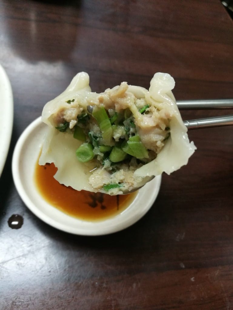 【新莊美食】旺旺餃子館,用餐時間總是人山人海的美味餃子麵食館 - 第6張圖 【新莊美食】旺旺餃子館,用餐時間總是人山人海的美味餃子麵食館
