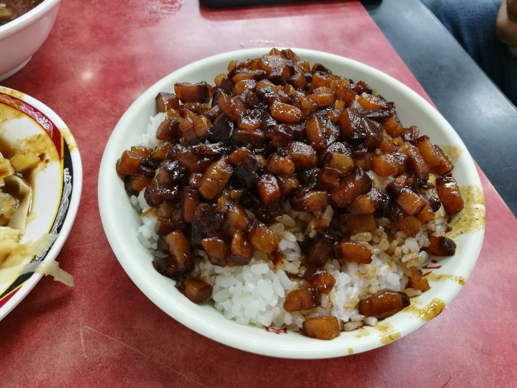 【台北美食】小王清湯瓜仔肉,好像是很多美食布落客推薦的No1滷肉飯 - 第5張圖 【台北美食】小王清湯瓜仔肉,好像是很多美食布落客推薦的No1滷肉飯