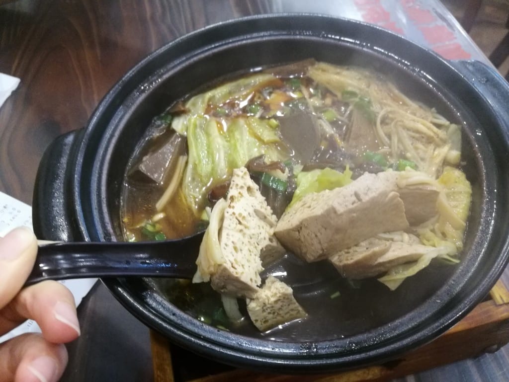 【石牌美食】阿二麻辣，一個人也能享用美味麻辣鍋的好所在