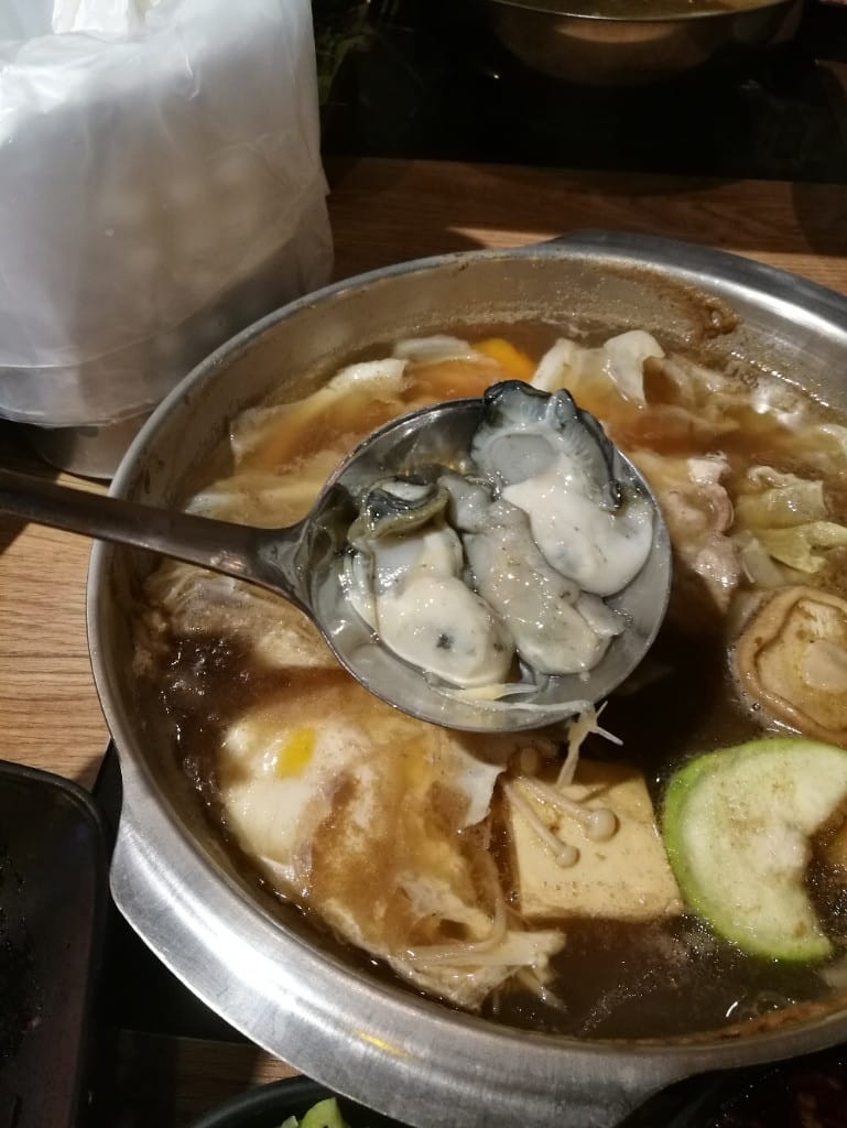 【新莊美食】樂崎涮涮鍋,海鮮肉類都相當優質,價位又平價的火鍋首選 - 第15張圖 【新莊美食】樂崎涮涮鍋,海鮮肉類都相當優質,價位又平價的火鍋首選