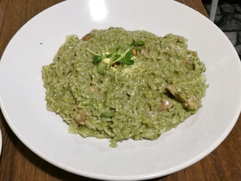 【蘆洲早午餐】麋鹿小館，各式早午餐漢堡義大利麵燉飯及私房料理都有耶！