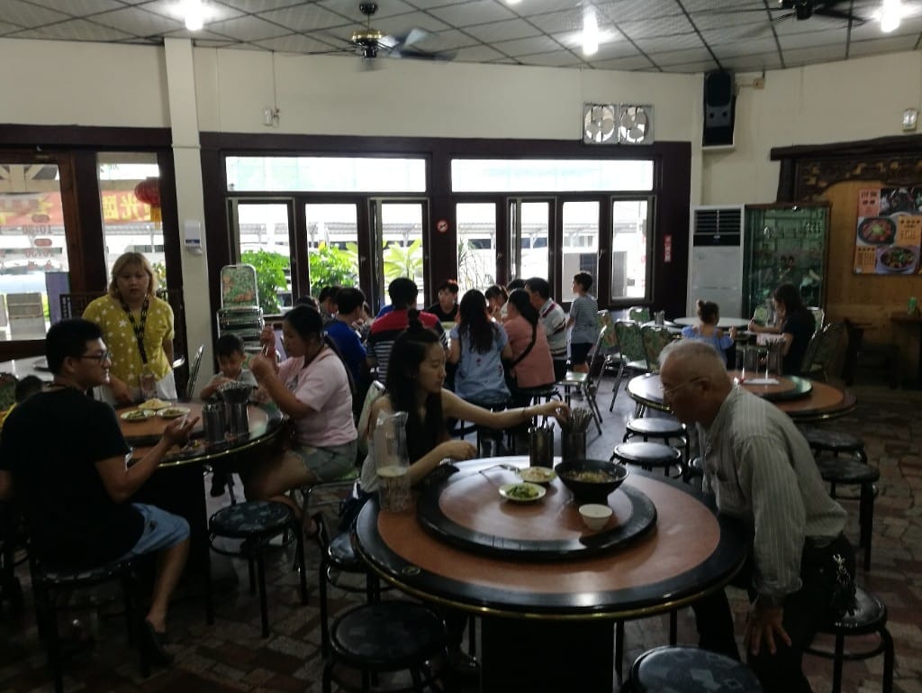 【埔里美食】川味麵館（中韋牛肉麵），麻辣牛筋麵和蔥油餅好棒棒