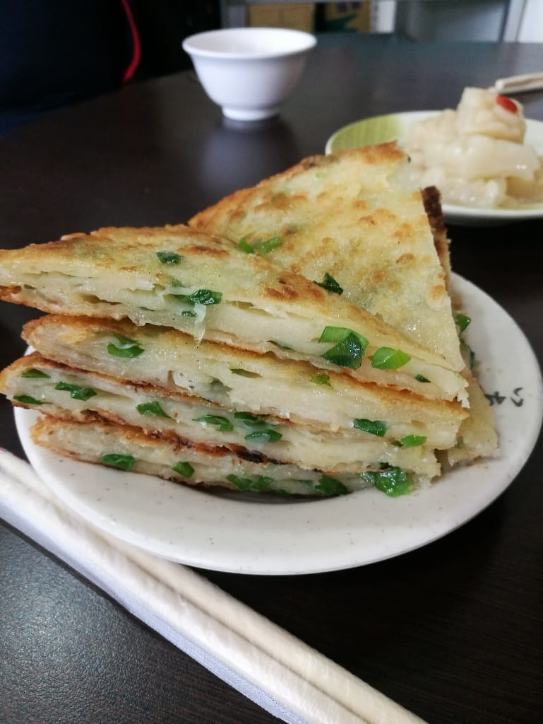 【埔里美食】川味麵館（中韋牛肉麵），麻辣牛筋麵和蔥油餅好棒棒