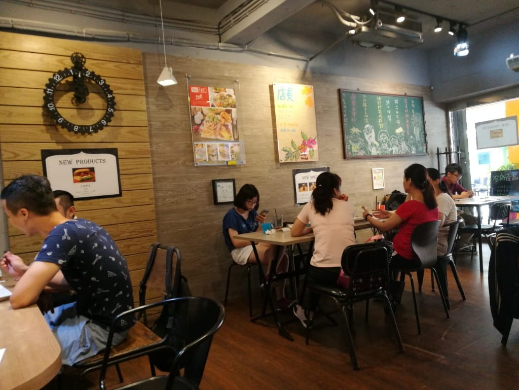 【新莊早午餐】豐滿咖啡早午餐,餐點美味不會踩雷的好地方❤ - 第3張圖 【新莊早午餐】豐滿咖啡早午餐,餐點美味不會踩雷的好地方❤