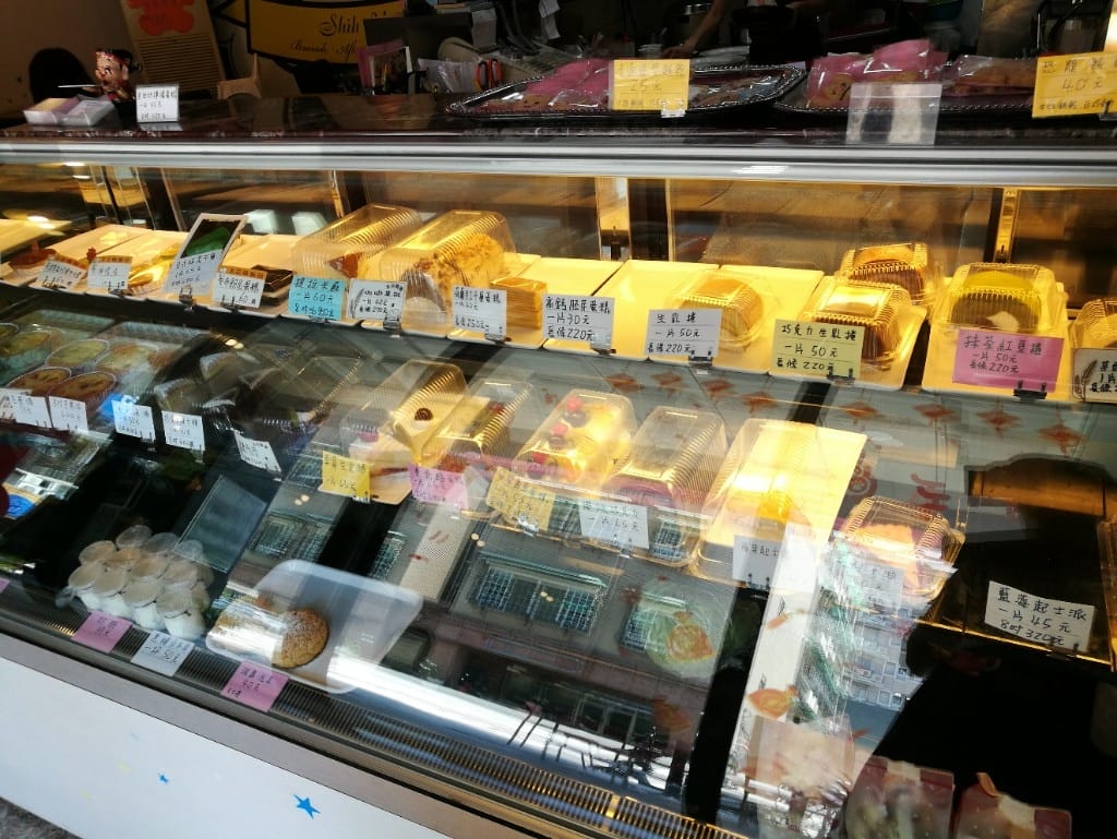 【蘆洲甜點】拾韻手工蛋糕下午茶,多款手工甜點都好平價,還有各式簡餐 - 第2張圖 【蘆洲甜點】拾韻手工蛋糕下午茶,多款手工甜點都好平價,還有各式簡餐