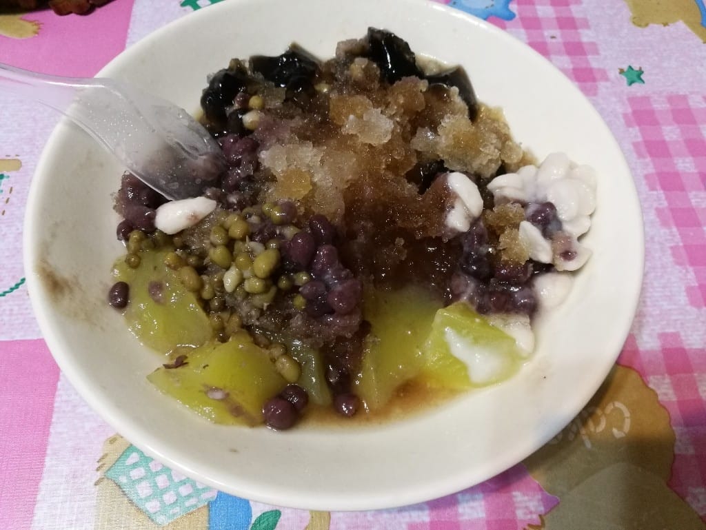 【新莊美食】豆花園,有好吃的豆花,還有超大碗的剉冰 - 第7張圖 【新莊美食】豆花園,有好吃的豆花,還有超大碗的剉冰