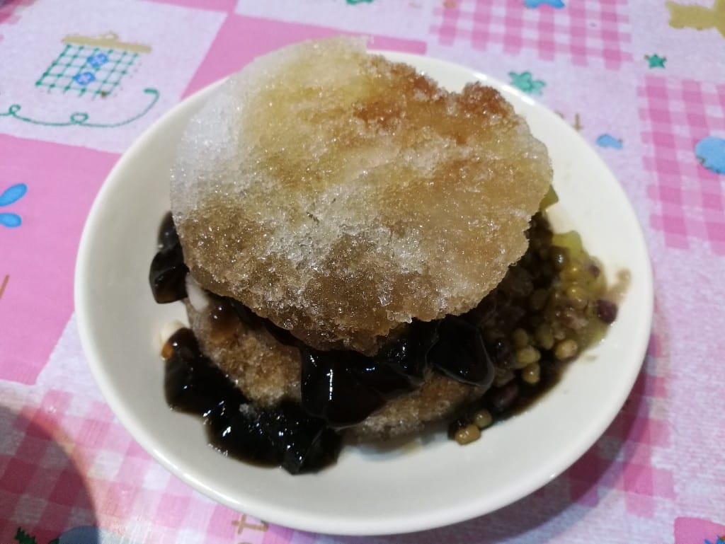 【新莊美食】豆花園,有好吃的豆花,還有超大碗的剉冰 - 第5張圖 【新莊美食】豆花園,有好吃的豆花,還有超大碗的剉冰