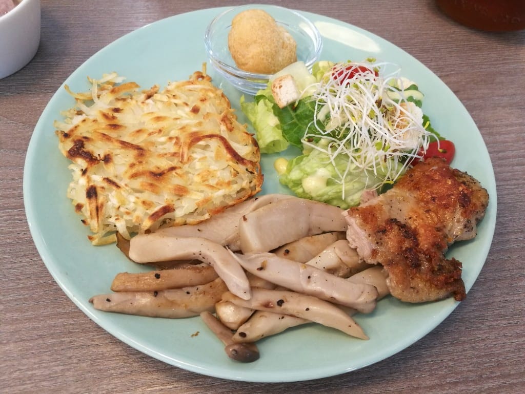 [蘆洲早午餐]丄青初食，有刈包的有趣早午餐