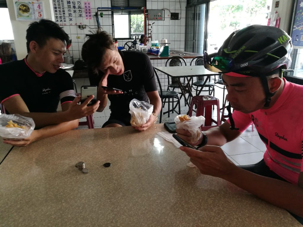 【蘇花美食】南興冰店&發財車蛋餅,古早味手桿蛋餅好好吃 - 第9張圖 【蘇花美食】南興冰店&發財車蛋餅,古早味手桿蛋餅好好吃