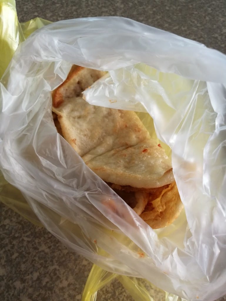 【蘇花美食】南興冰店&發財車蛋餅,古早味手桿蛋餅好好吃 - 第8張圖 【蘇花美食】南興冰店&發財車蛋餅,古早味手桿蛋餅好好吃
