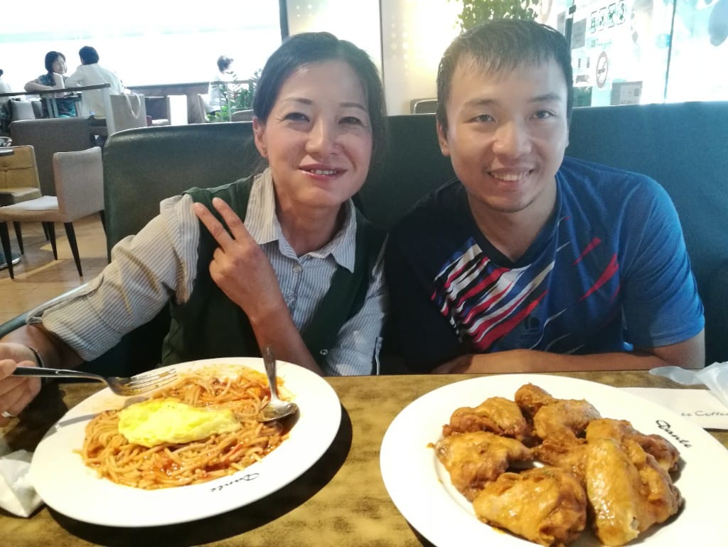 【台北美食】丹堤咖啡，和麻吉聚會用餐好所在，餐點選項好多的咖啡館