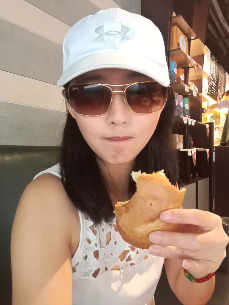 【台北美食】丹堤咖啡，和麻吉聚會用餐好所在，餐點選項好多的咖啡館