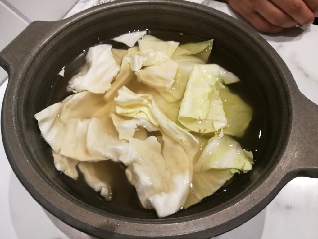 【新莊美食】老先覺功夫窯燒鍋,有好多湯頭可以選擇的平價小火鍋 - 第9張圖 【新莊美食】老先覺功夫窯燒鍋,有好多湯頭可以選擇的平價小火鍋