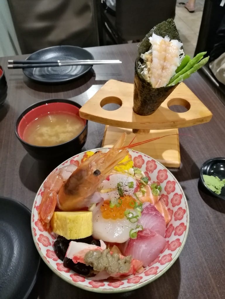 【台北美食】多摩食堂,來碗男子漢海鮮丼吧! - 第7張圖 【台北美食】多摩食堂,來碗男子漢海鮮丼吧!