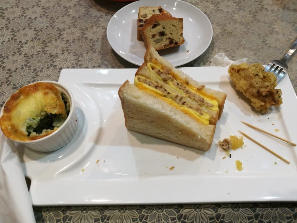 【台北美食】嗨森好食，手作美味麵包的超完美早午餐，還有手作獅子頭飯耶！