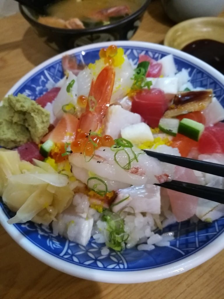 【中和美食】二男小家料理，食材新鮮的澎湃海鮮丼！