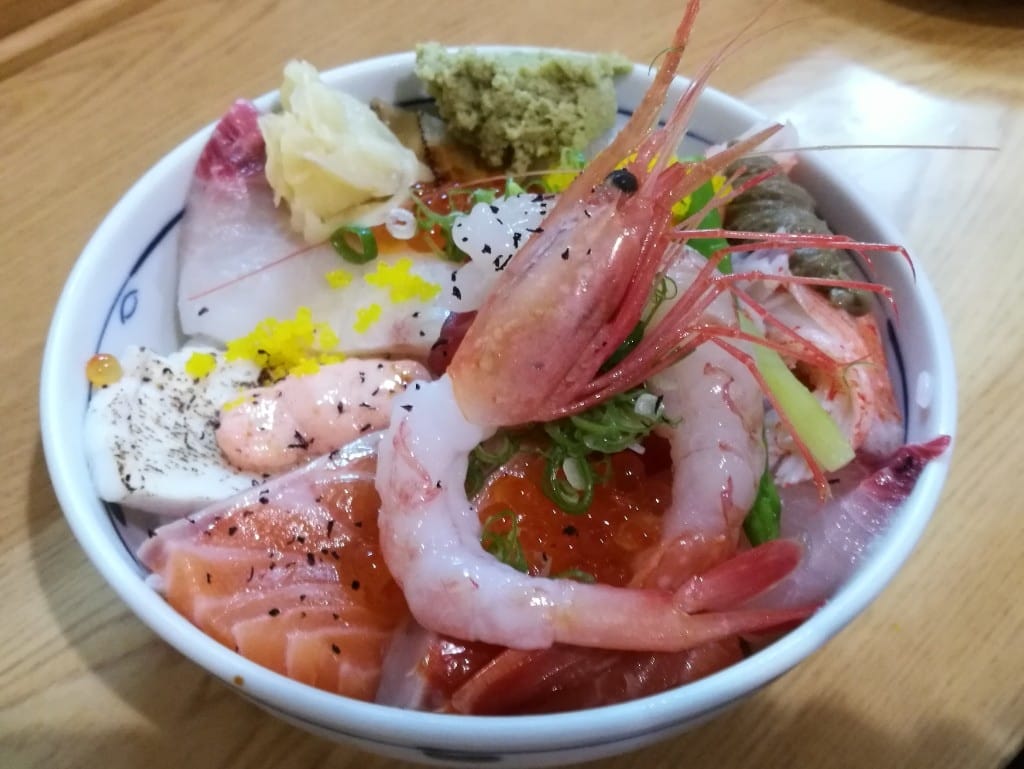 【中和美食】二男小家料理，食材新鮮的澎湃海鮮丼！