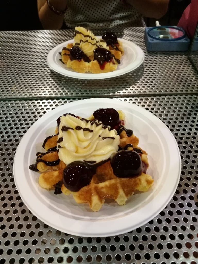 【中和美食】Chef’s waffles，現點現做的比利時鬆餅！