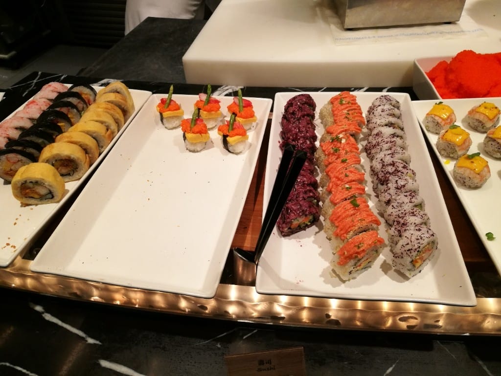 【台北美食】晶華柏麗廳, 海鮮餐點甜點選擇多,同事很愛來聚餐的Buffet - 第7張圖 【台北美食】晶華柏麗廳, 海鮮餐點甜點選擇多,同事很愛來聚餐的Buffet