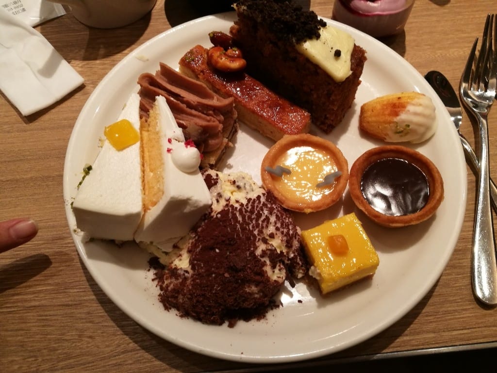 【台北美食】晶華柏麗廳, 海鮮餐點甜點選擇多,同事很愛來聚餐的Buffet - 第31張圖 【台北美食】晶華柏麗廳, 海鮮餐點甜點選擇多,同事很愛來聚餐的Buffet