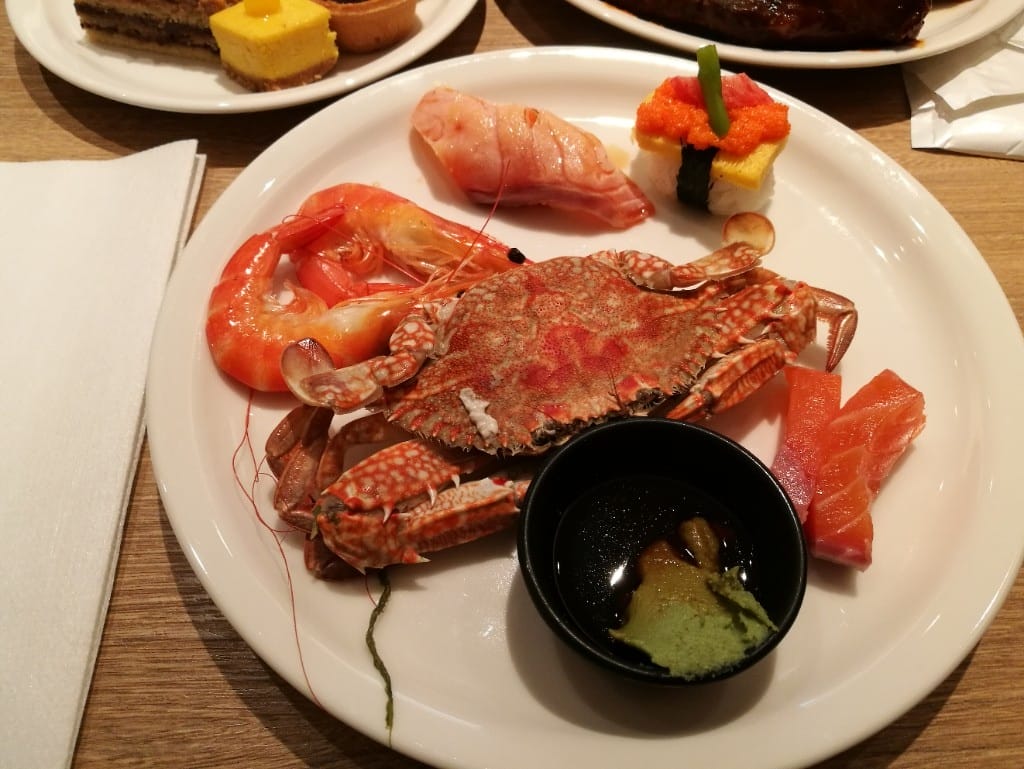 【台北美食】晶華柏麗廳, 海鮮餐點甜點選擇多,同事很愛來聚餐的Buffet - 第21張圖 【台北美食】晶華柏麗廳, 海鮮餐點甜點選擇多,同事很愛來聚餐的Buffet