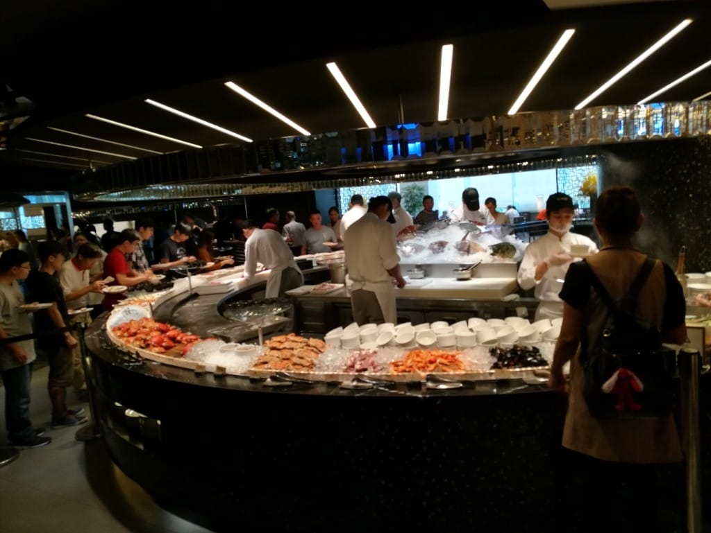 【台北美食】晶華柏麗廳, 海鮮餐點甜點選擇多,同事很愛來聚餐的Buffet - 第2張圖 【台北美食】晶華柏麗廳, 海鮮餐點甜點選擇多,同事很愛來聚餐的Buffet