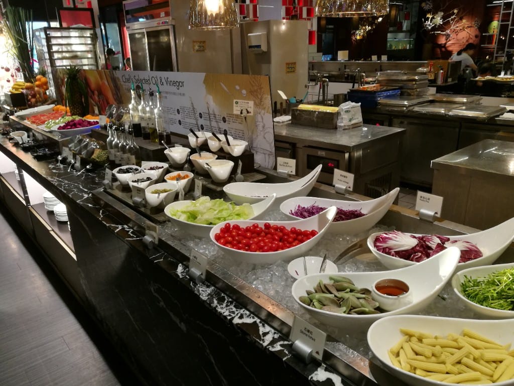 【台中美食】星饗道國際自助旅餐，有熟成牛排及紅白酒的Buffet