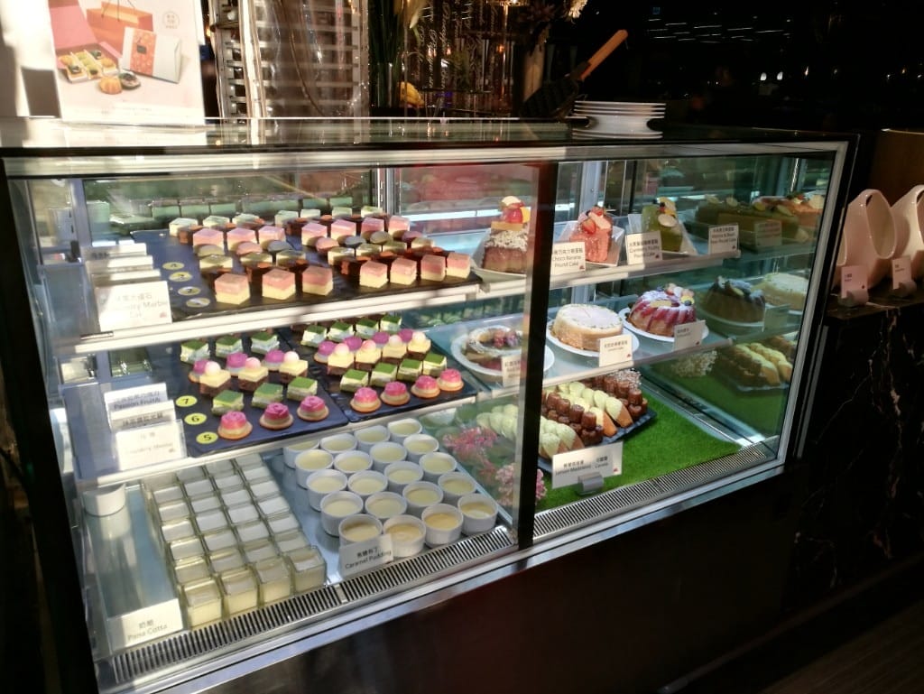 【台中美食】星饗道國際自助旅餐，有熟成牛排及紅白酒的Buffet