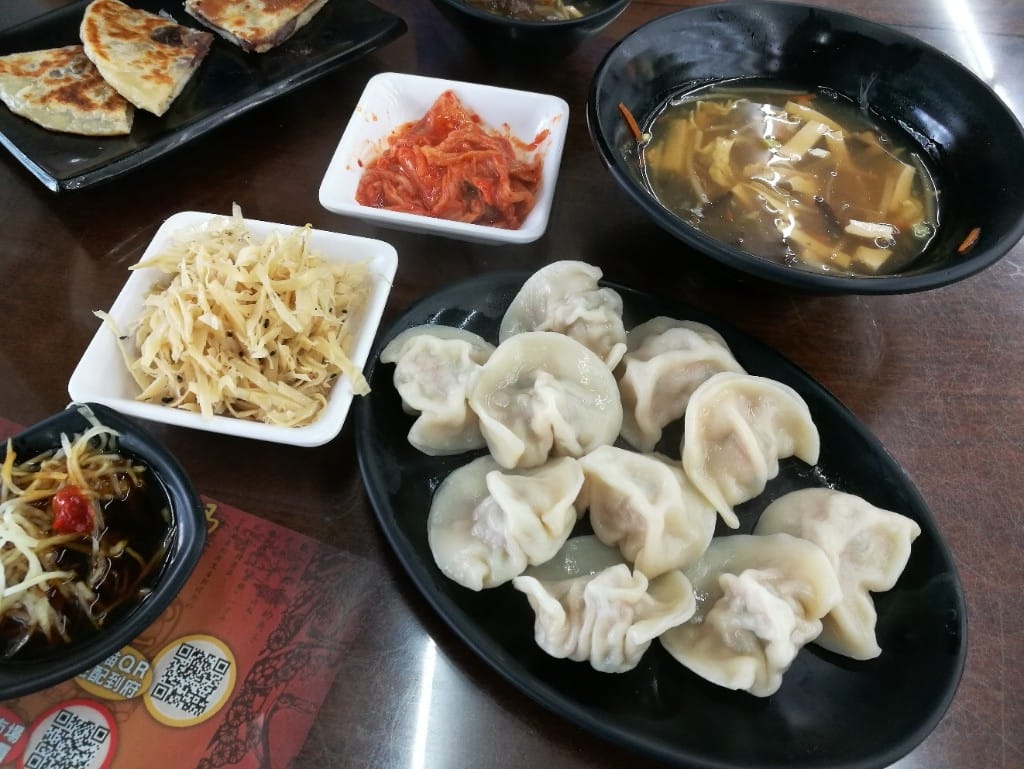 【新莊美食】角子虎水餃館，餐點多元選擇多，水餃不錯吃