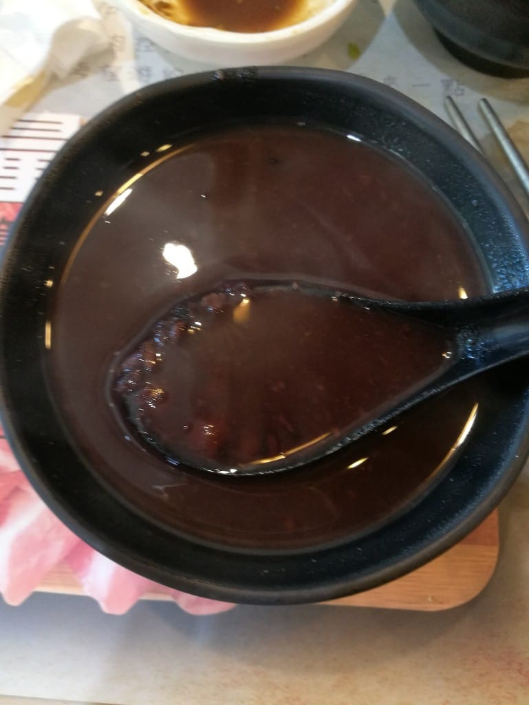 【新莊美食】初二十六，食材新鮮用新的美味鍋物，還有生魚片握壽司哦！