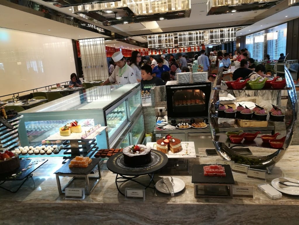 【板橋美食】板橋凱撒大飯店朋派自助餐,環境寬敞舒服,甜點選擇多! - 第5張圖 【板橋美食】板橋凱撒大飯店朋派自助餐,環境寬敞舒服,甜點選擇多!