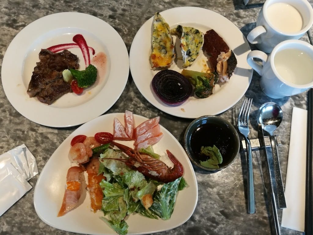 【板橋美食】板橋凱撒大飯店朋派自助餐,環境寬敞舒服,甜點選擇多! - 第26張圖 【板橋美食】板橋凱撒大飯店朋派自助餐,環境寬敞舒服,甜點選擇多!