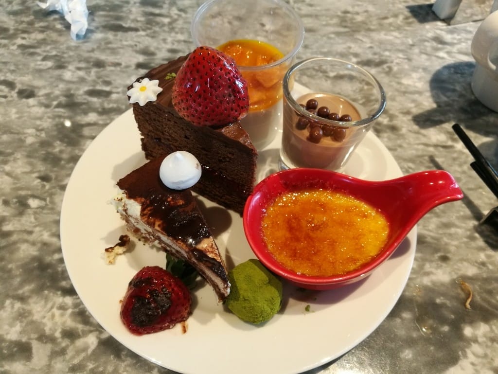 【板橋美食】板橋凱撒大飯店朋派自助餐,環境寬敞舒服,甜點選擇多! - 第32張圖 【板橋美食】板橋凱撒大飯店朋派自助餐,環境寬敞舒服,甜點選擇多!