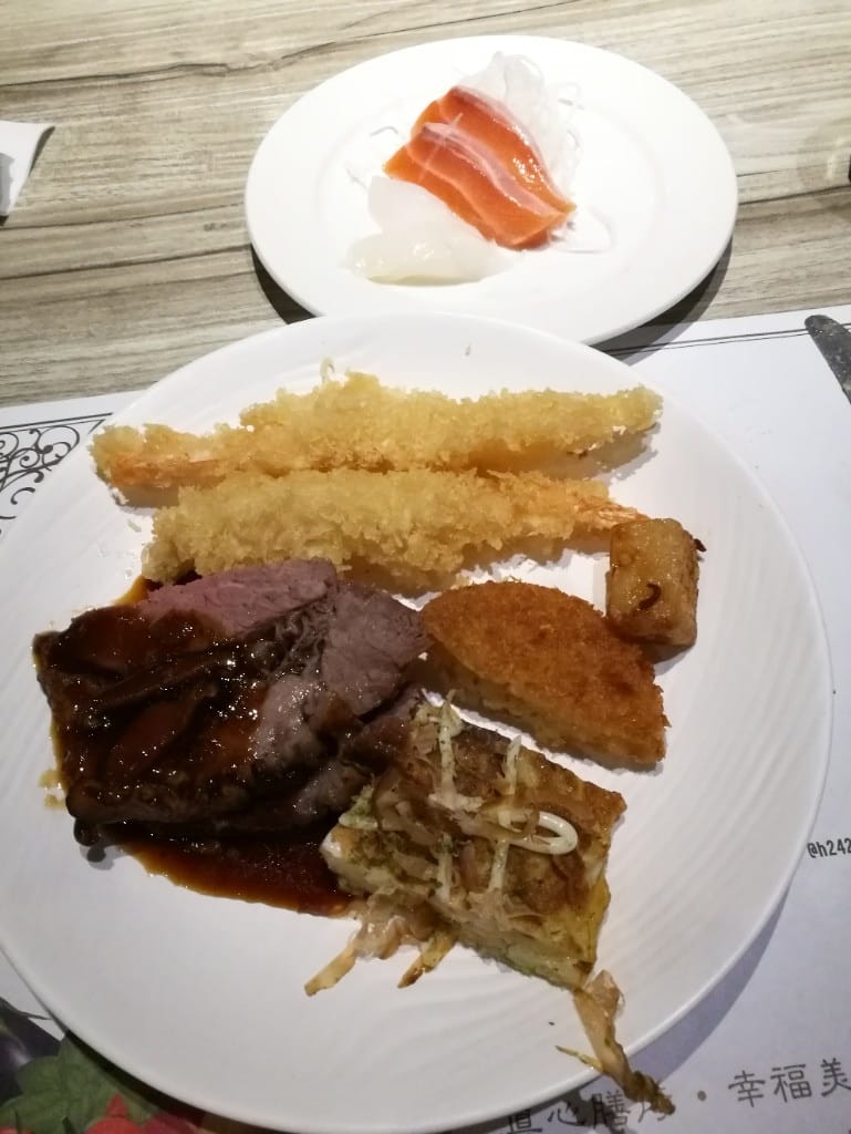 【台中美食】真膳美饌百食匯,鹹食和甜點選擇多又有水準的Buffet - 第38張圖 【台中美食】真膳美饌百食匯,鹹食和甜點選擇多又有水準的Buffet