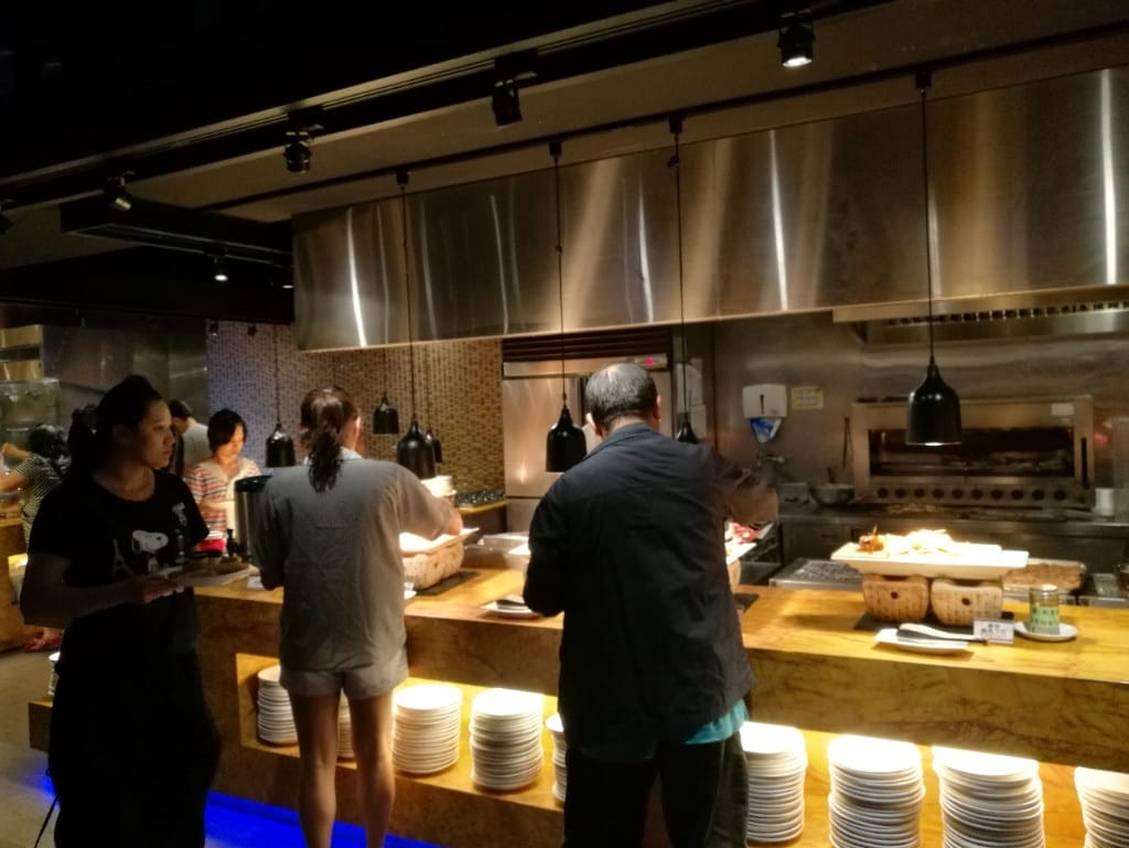 【台中美食】真膳美饌百食匯,鹹食和甜點選擇多又有水準的Buffet - 第26張圖 【台中美食】真膳美饌百食匯,鹹食和甜點選擇多又有水準的Buffet