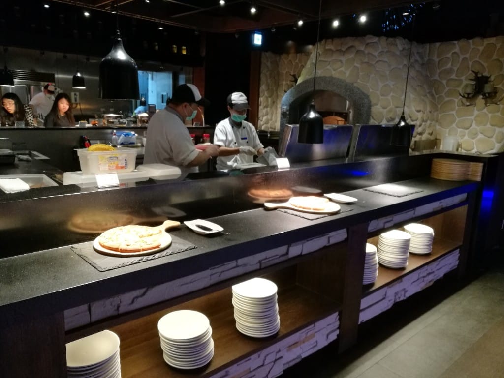 【台中美食】真膳美饌百食匯,鹹食和甜點選擇多又有水準的Buffet - 第24張圖 【台中美食】真膳美饌百食匯,鹹食和甜點選擇多又有水準的Buffet