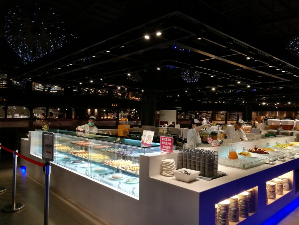 【台中美食】真膳美饌百食匯,鹹食和甜點選擇多又有水準的Buffet - 第4張圖 【台中美食】真膳美饌百食匯,鹹食和甜點選擇多又有水準的Buffet