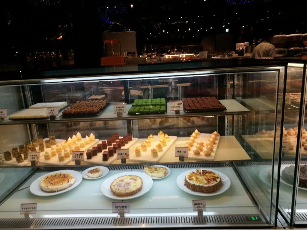 【台中美食】真膳美饌百食匯,鹹食和甜點選擇多又有水準的Buffet - 第8張圖 【台中美食】真膳美饌百食匯,鹹食和甜點選擇多又有水準的Buffet
