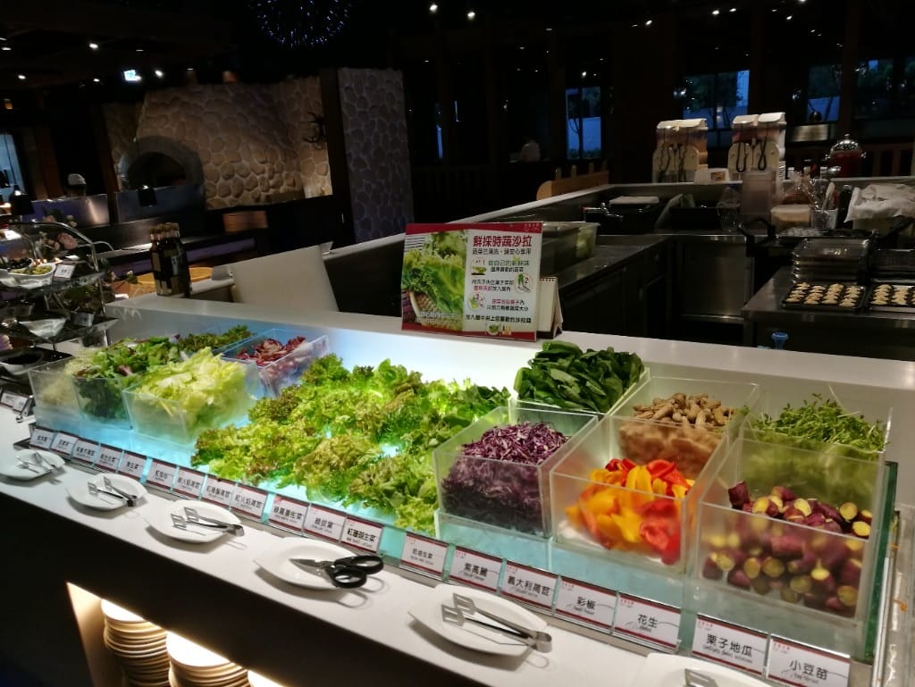【台中美食】真膳美饌百食匯,鹹食和甜點選擇多又有水準的Buffet - 第19張圖 【台中美食】真膳美饌百食匯,鹹食和甜點選擇多又有水準的Buffet