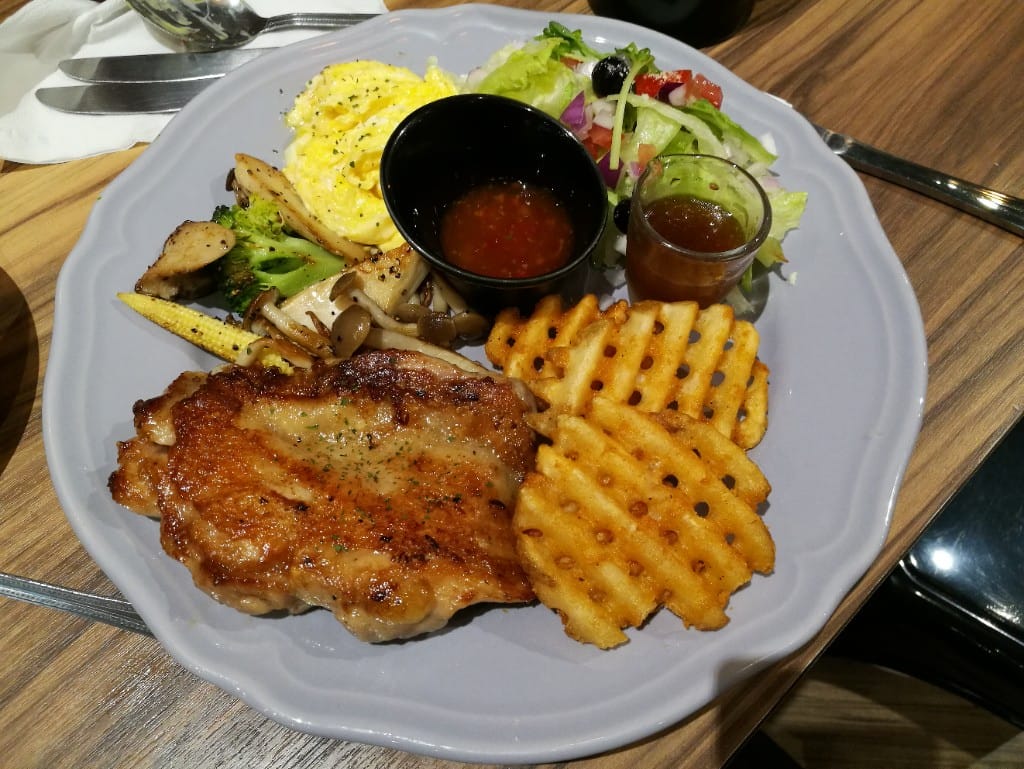 【泰山美食】OVAL MEAT,泰山平價美式餐廳,也有早午餐哦! - 第11張圖 【泰山美食】OVAL MEAT,泰山平價美式餐廳,也有早午餐哦!