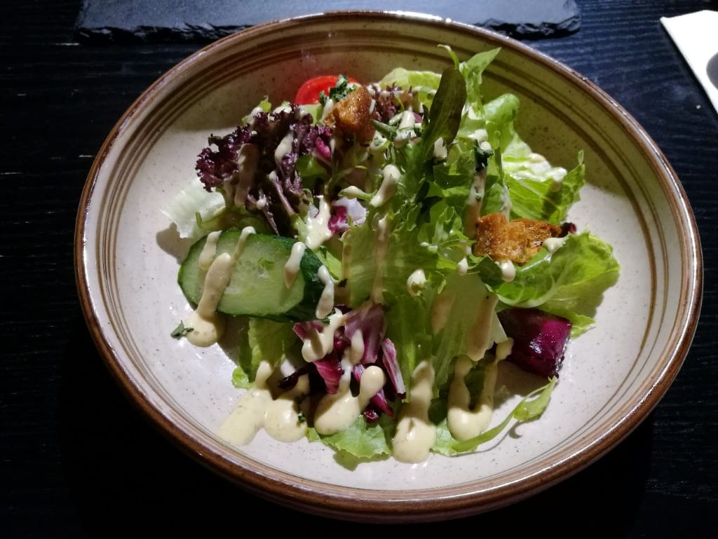 【淡水美食】4F小飯館，寵物友善餐廳，各種義大利麵燉飯還有手作甜點