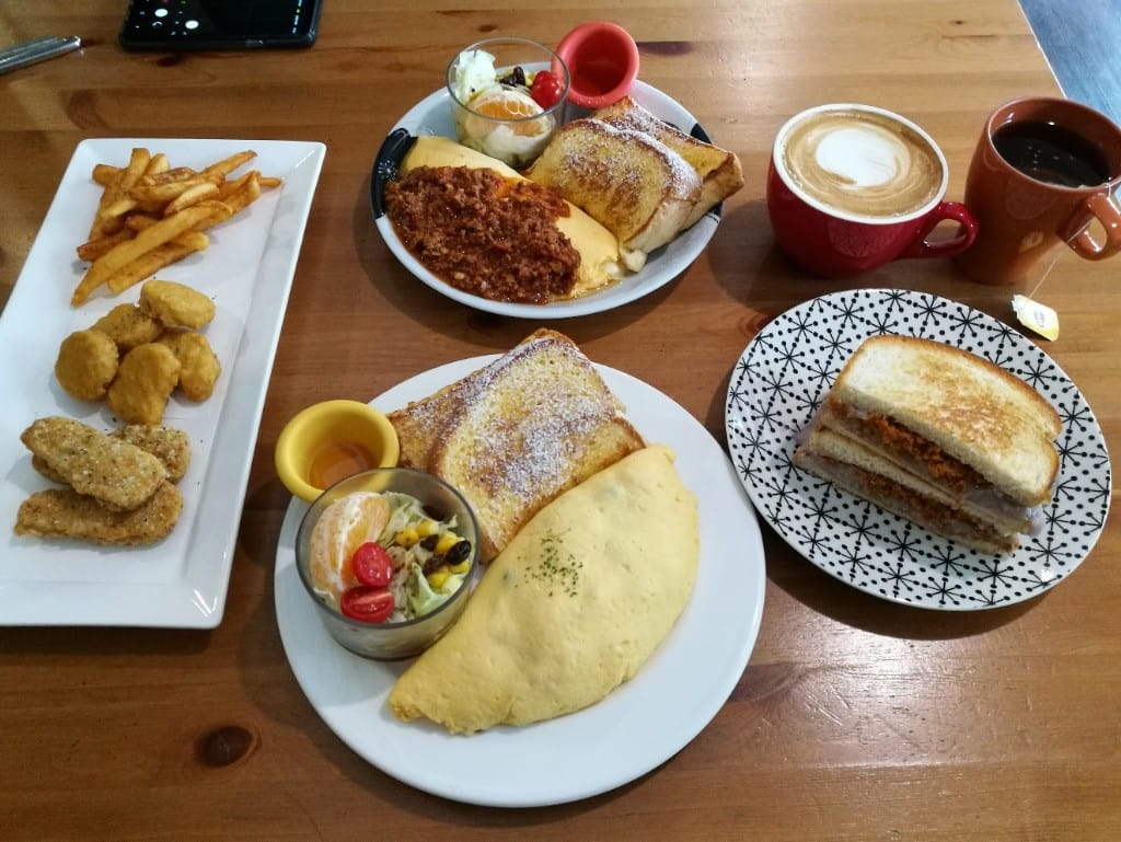 【三重美食】哩厚咖逼,三重老宅早午餐,歐姆蕾好澎湃美味 - 第10張圖 【三重美食】哩厚咖逼,三重老宅早午餐,歐姆蕾好澎湃美味