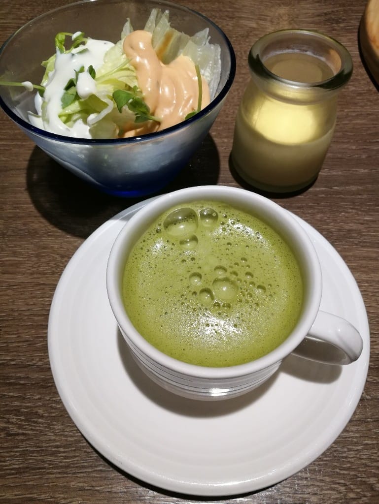 【新莊美食】鬥牛士義式廚房新莊店，CP值高的美味義大利麵，還有各種炸物及自助吧！