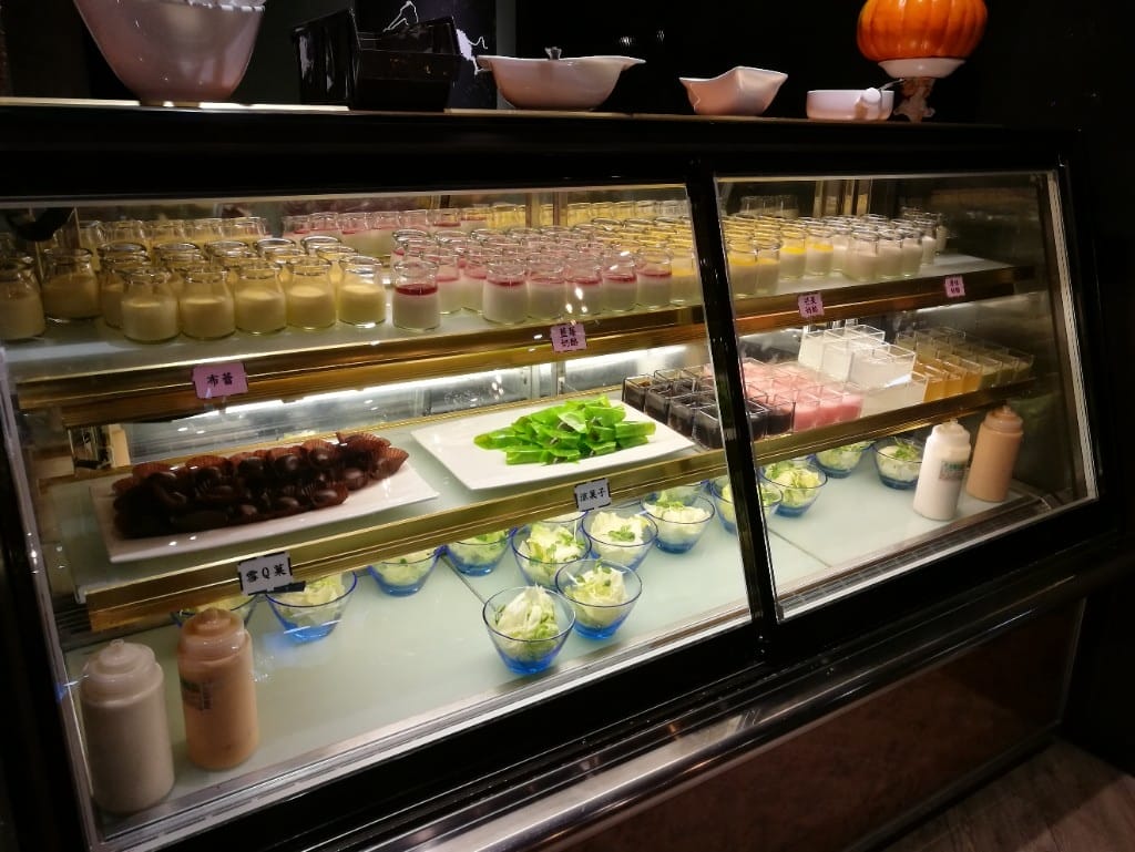 【新莊美食】鬥牛士義式廚房新莊店，CP值高的美味義大利麵，還有各種炸物及自助吧！