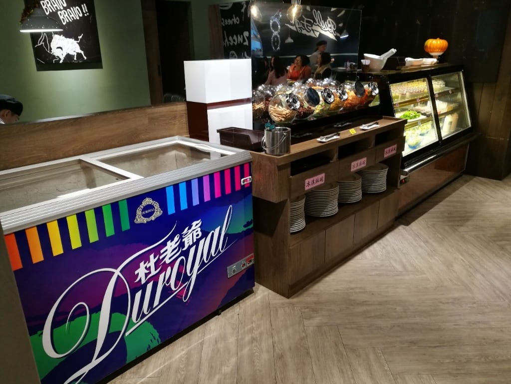 【新莊美食】鬥牛士義式廚房新莊店，CP值高的美味義大利麵，還有各種炸物及自助吧！