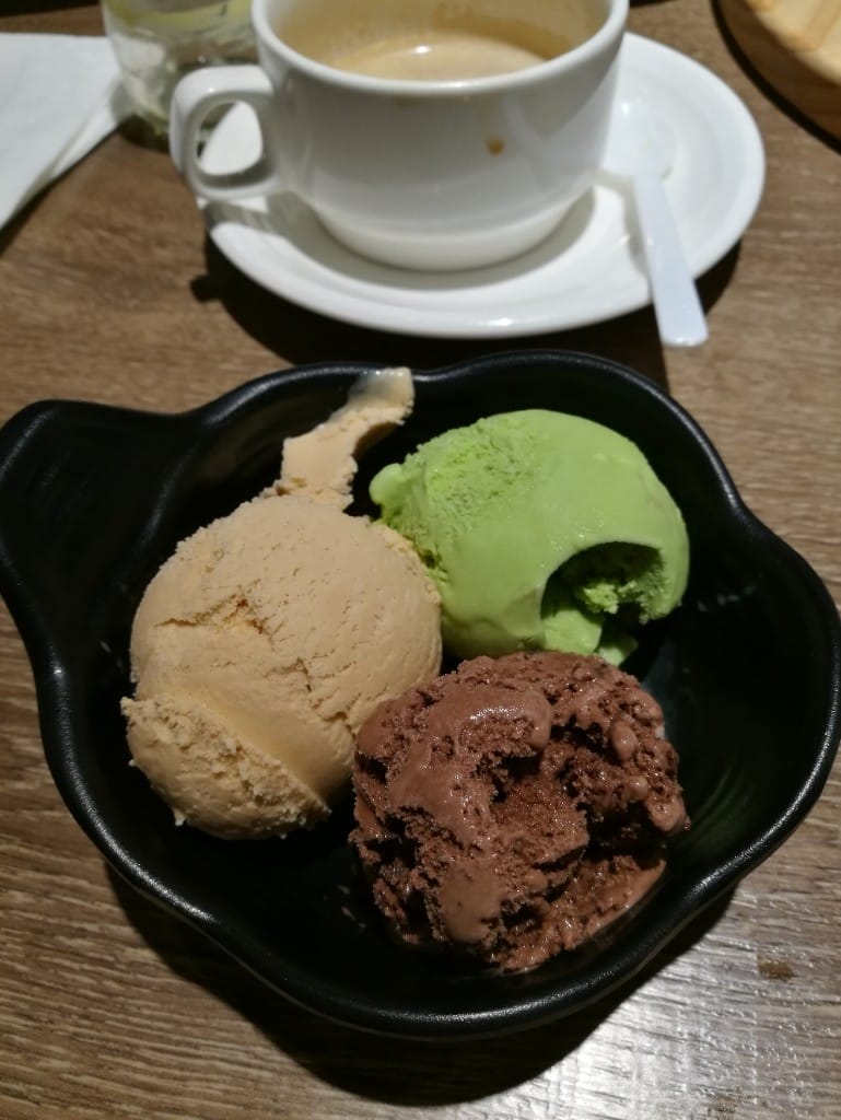 【新莊美食】鬥牛士義式廚房新莊店，CP值高的美味義大利麵，還有各種炸物及自助吧！